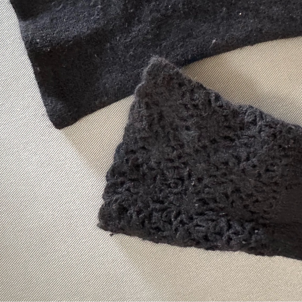 dELiA*s Black Angora lambs wool soft Women's Sweater vintage! - Picture 5 of 9